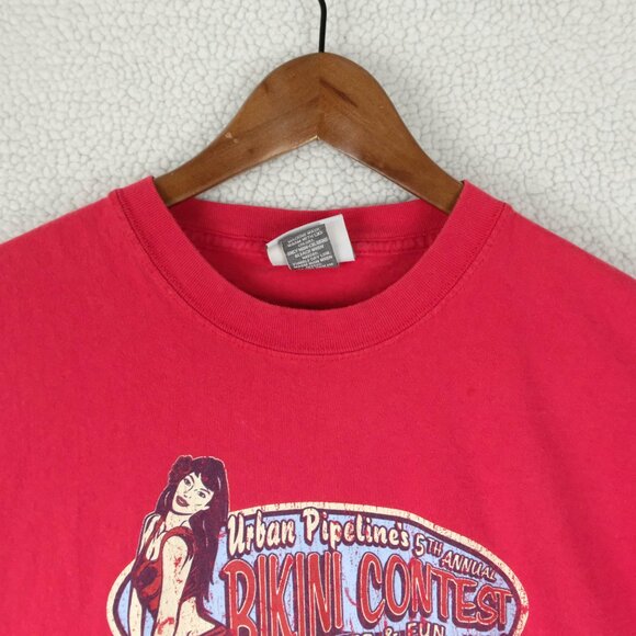Urban Pipeline T Shirt Mens Extra Large Red Bikini Contest Judge Retro Beach - Picture 3 of 10